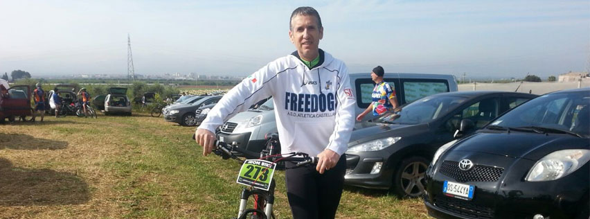 foto Un Freedogs alla Granfondo di mountain-bike delle 