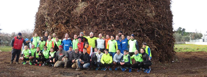 foto Una domenica tra i falò: l'omaggio in corsa dei Freedogs